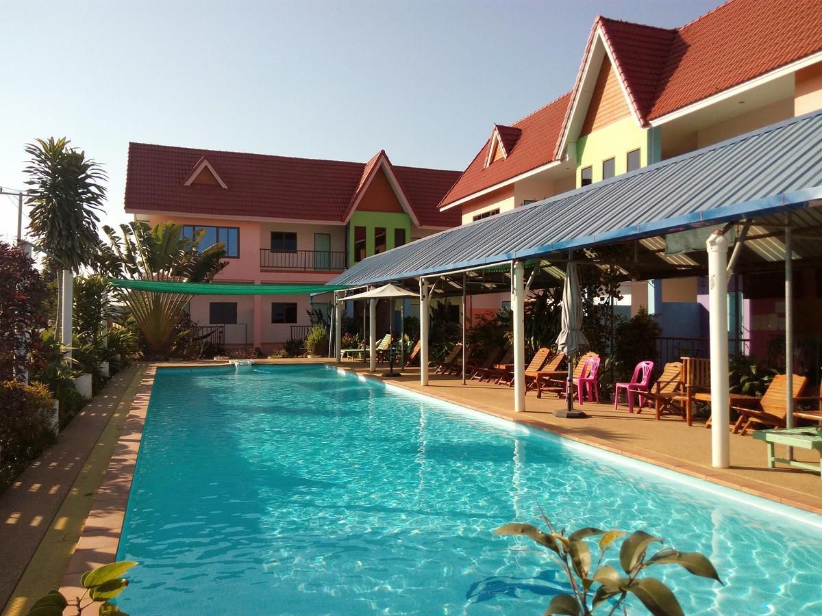 Peace Pool Resort Khun Han Exterior photo
