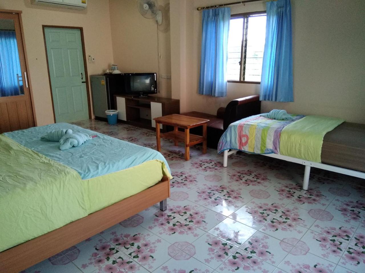 Peace Pool Resort Khun Han Exterior photo